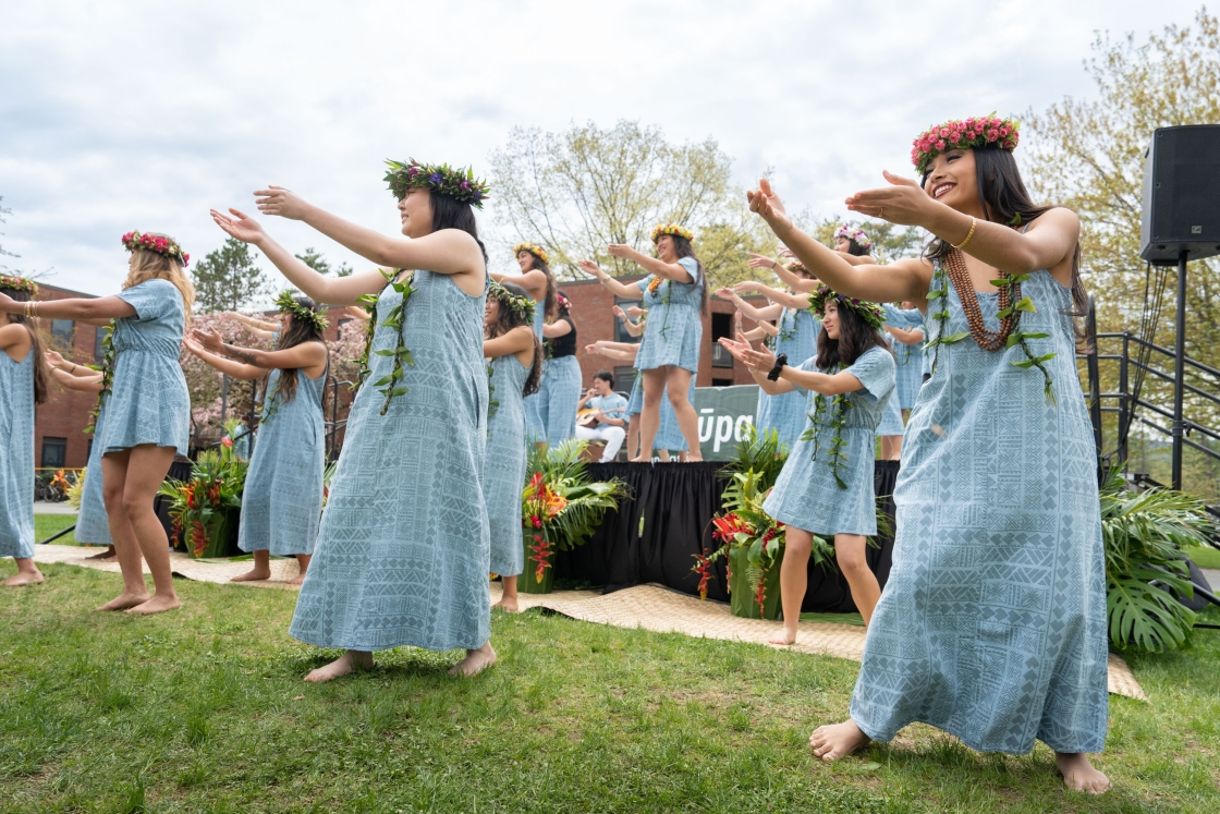 Dartmouth's Hōkūpa`a performing